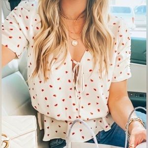 Socialite Blouse with Cinch-Sleeves and Gathered Waist Women’s Size Medium